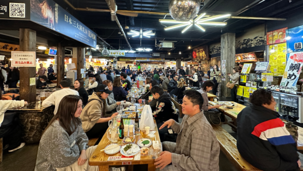 高知弘人市場｜高知城旁超人氣美食市場 超過60間食店+400座位 營業至晚上11時